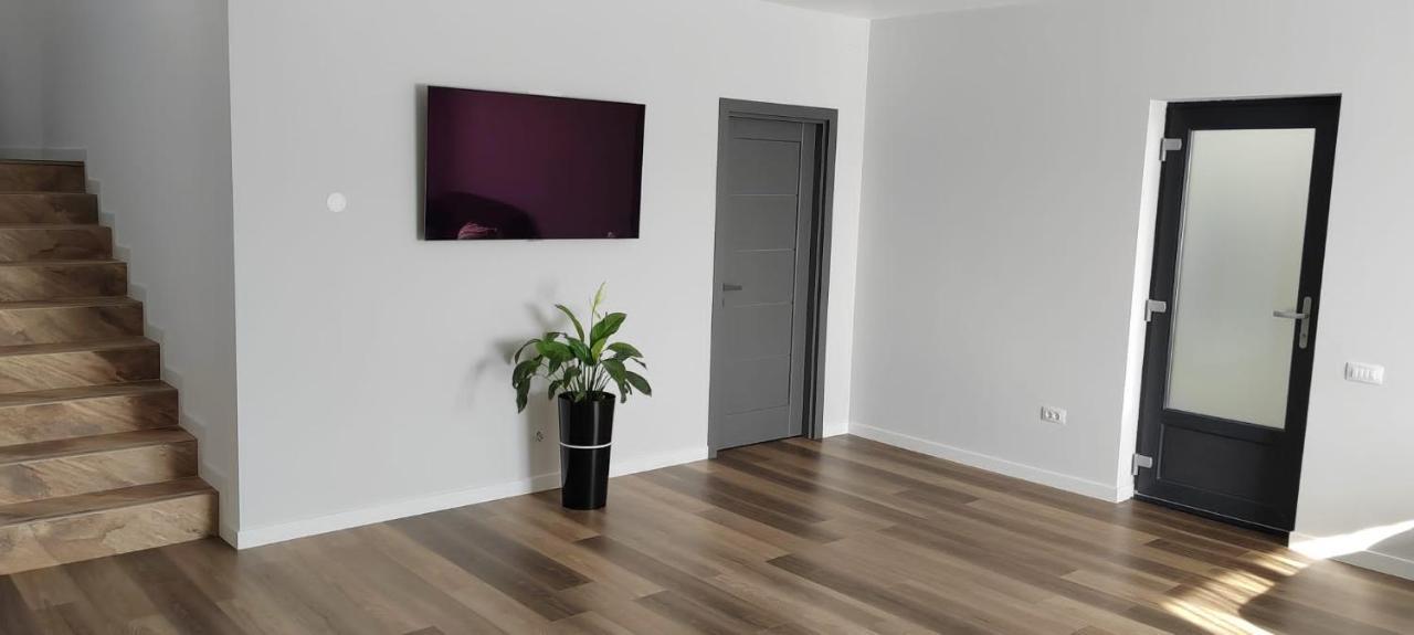 Casira Guesthouse Sînmartin Εξωτερικό φωτογραφία