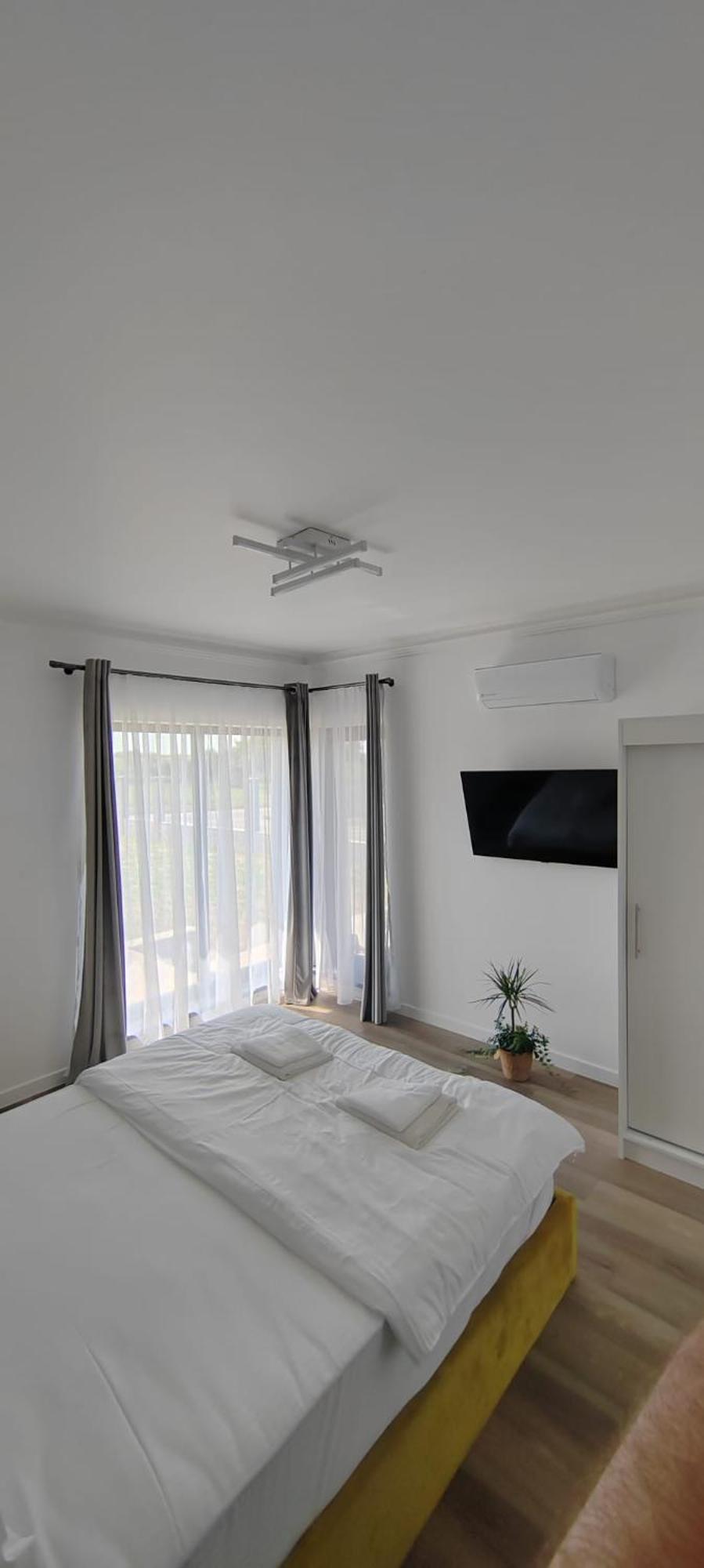 Casira Guesthouse Sînmartin Εξωτερικό φωτογραφία