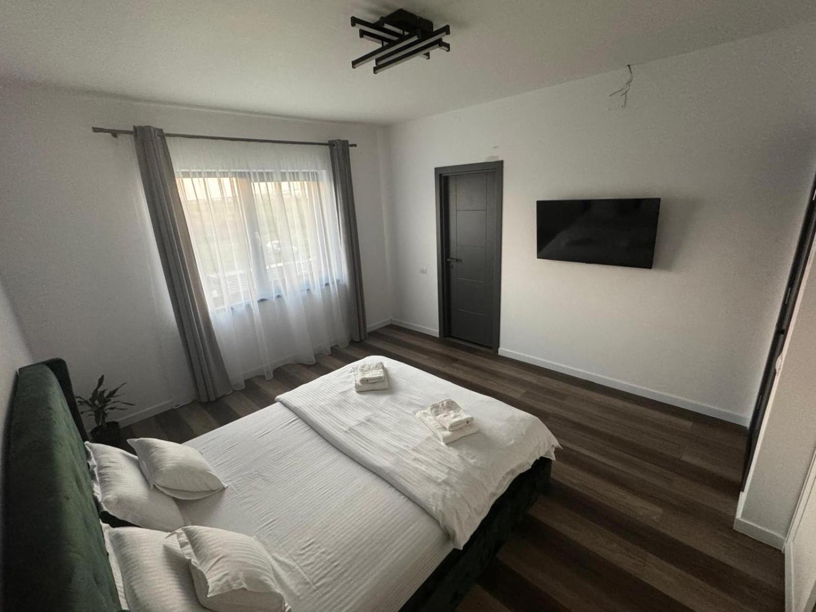 Casira Guesthouse Sînmartin Εξωτερικό φωτογραφία